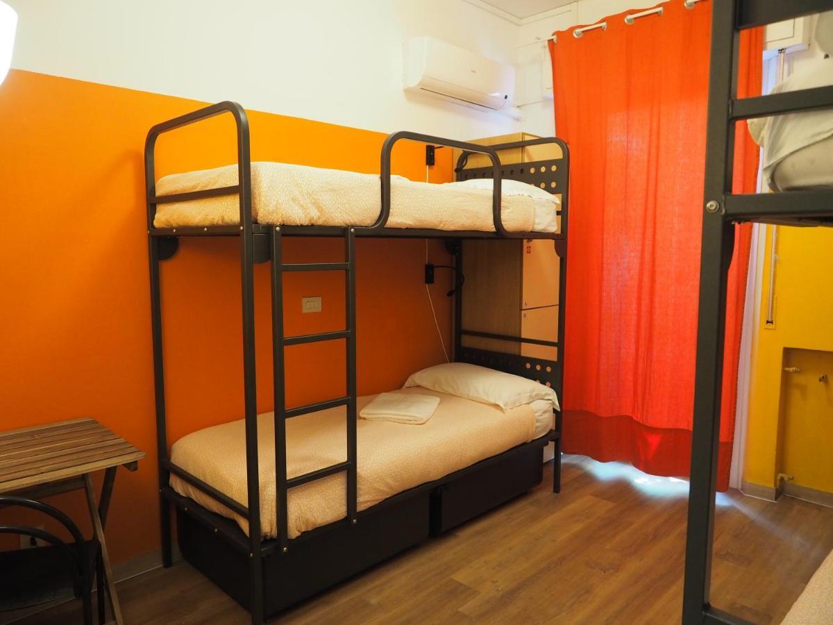 Sunflower Beach Backpacker Hostel & Bar Rimini Exterior photo