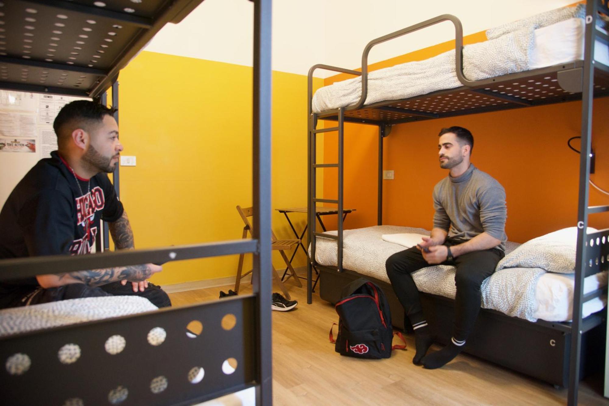 Sunflower Beach Backpacker Hostel & Bar Rimini Exterior photo