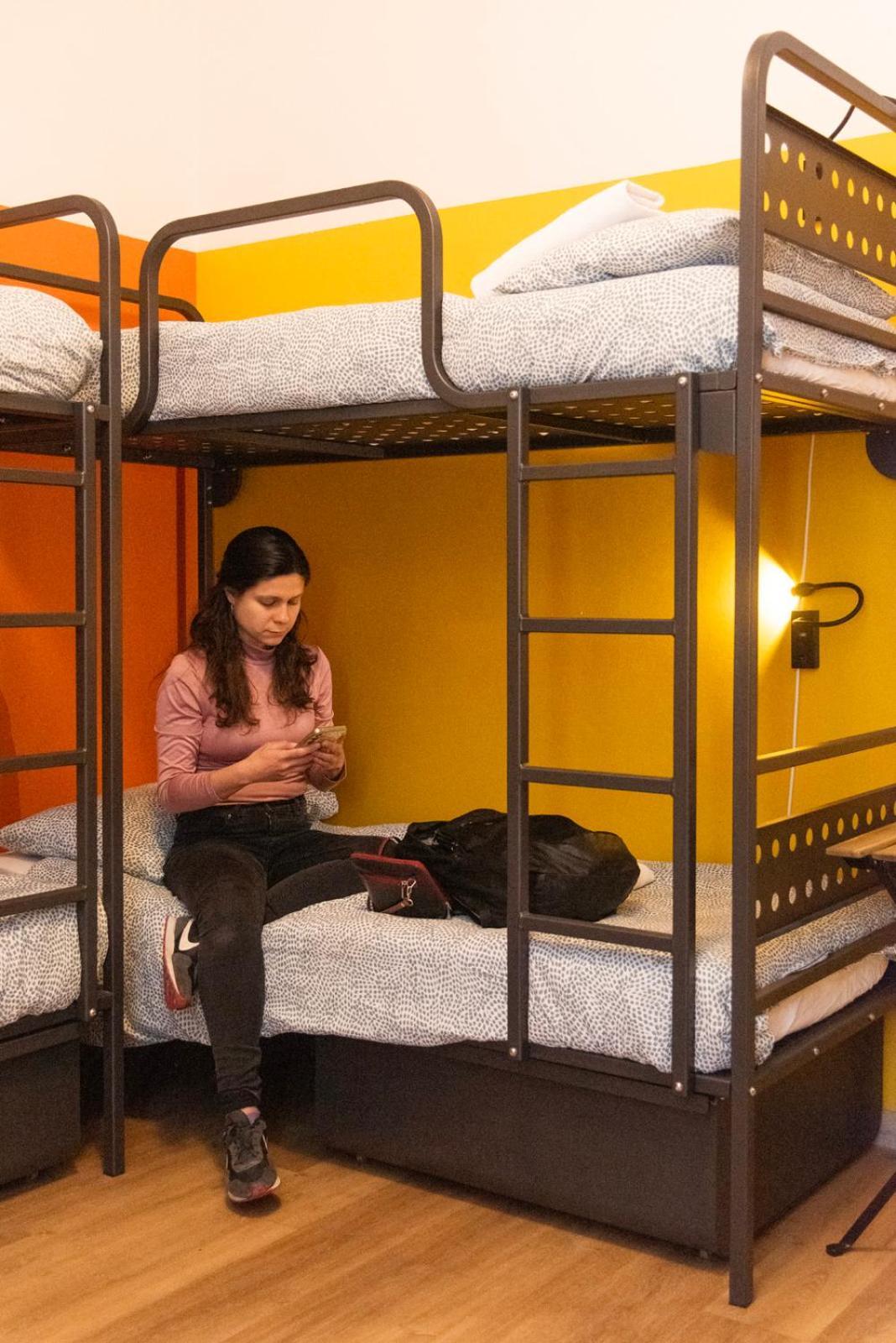 Sunflower Beach Backpacker Hostel & Bar Rimini Exterior photo