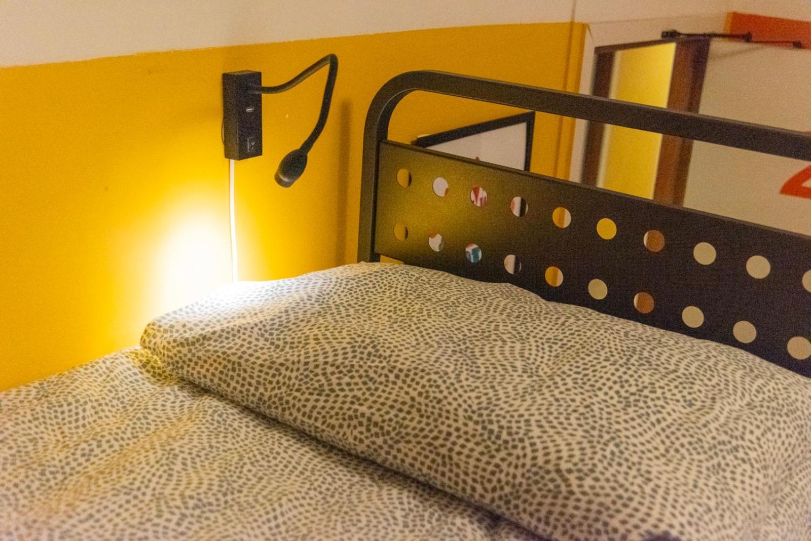 Sunflower Beach Backpacker Hostel & Bar Rimini Exterior photo