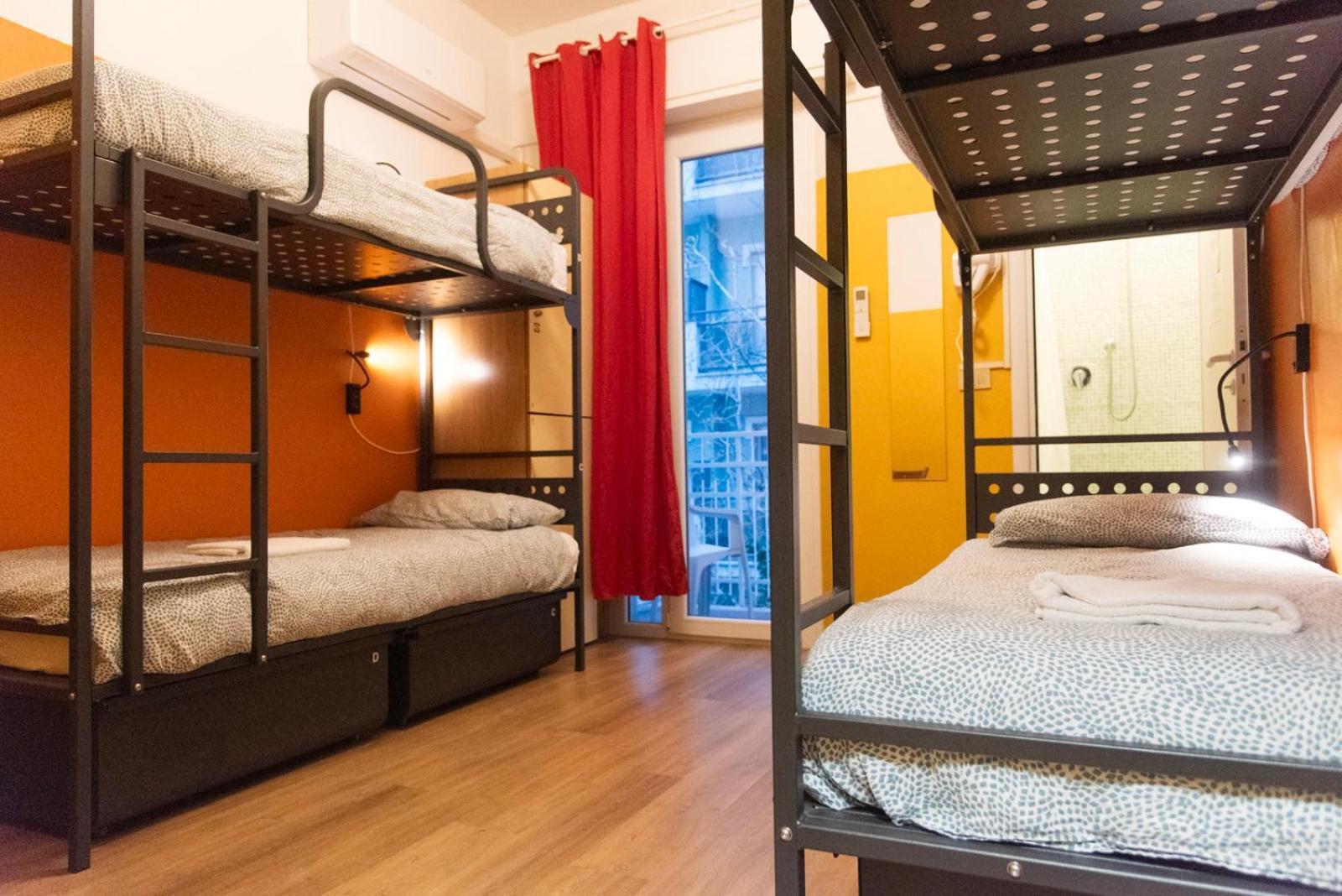 Sunflower Beach Backpacker Hostel & Bar Rimini Exterior photo