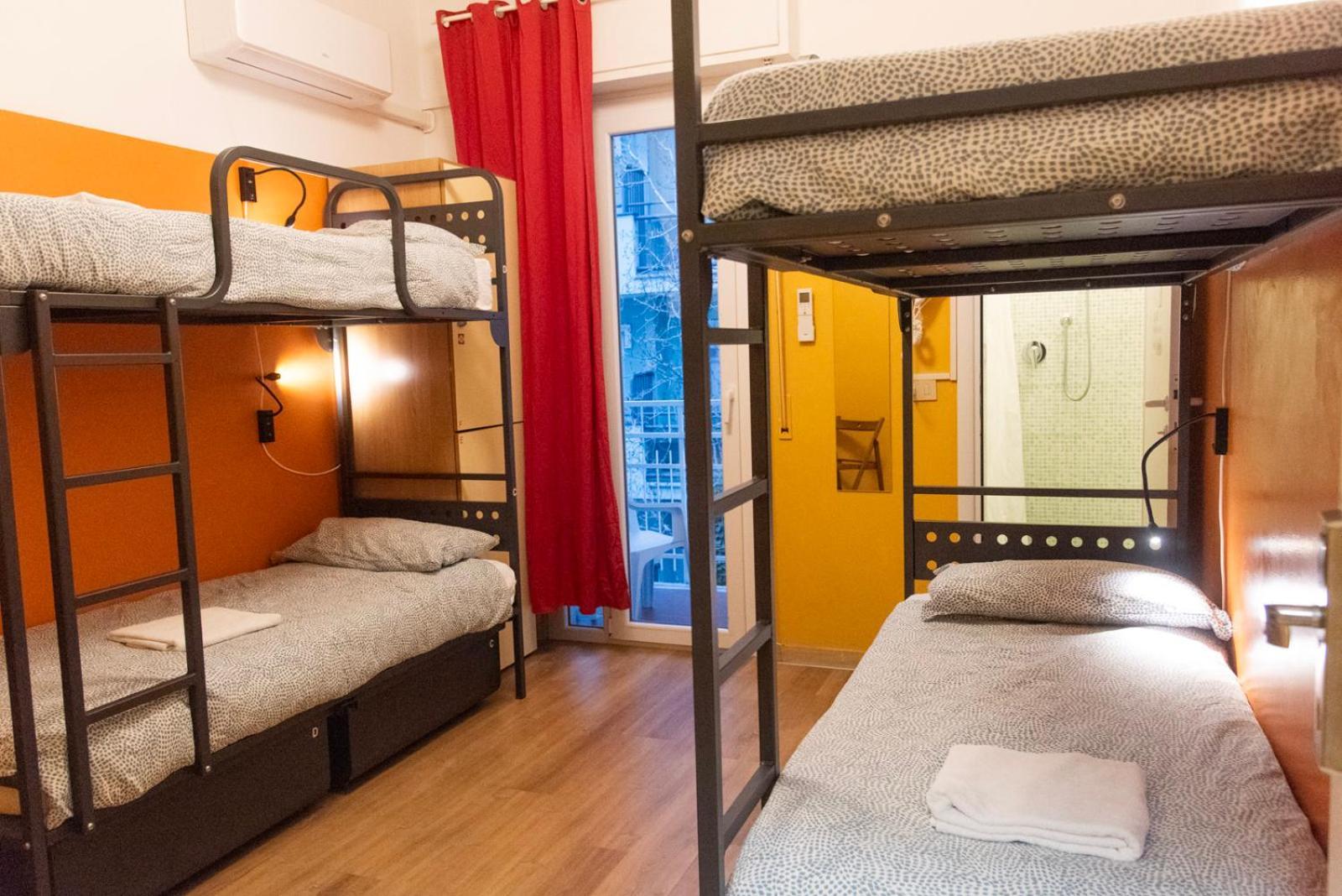 Sunflower Beach Backpacker Hostel & Bar Rimini Exterior photo