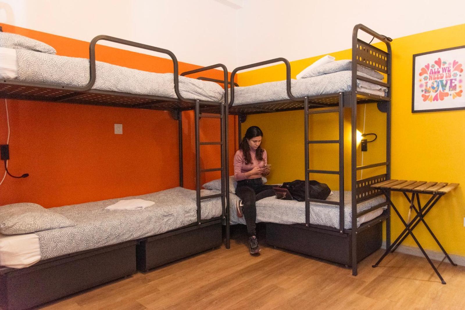 Sunflower Beach Backpacker Hostel & Bar Rimini Exterior photo