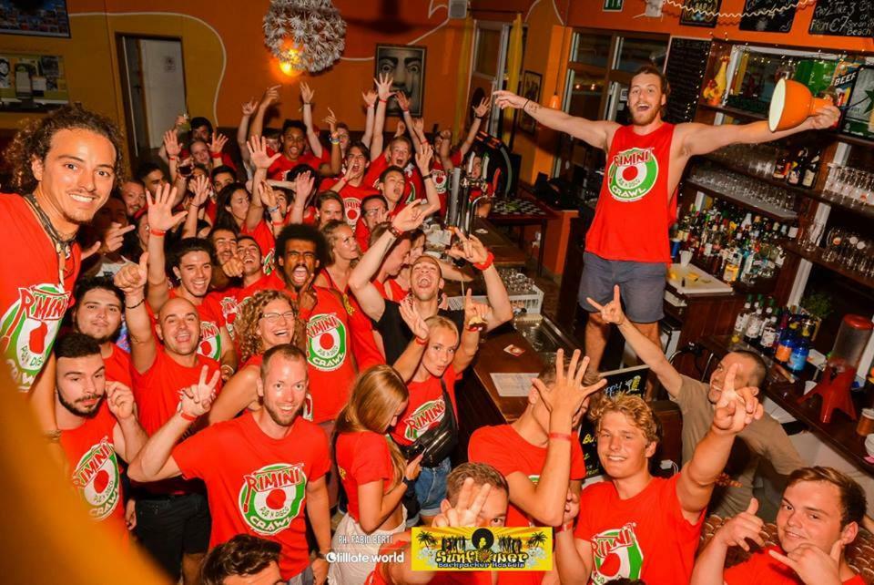 Sunflower Beach Backpacker Hostel & Bar Rimini Exterior photo